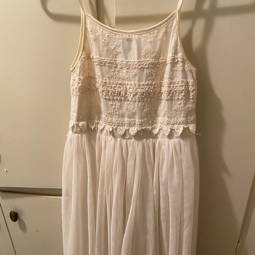 Beautiful Girl creme long dress.